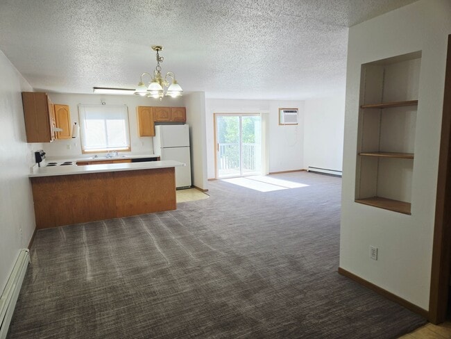 Building Photo - 1909 Kyle Lane Northwest Unit Apt 11