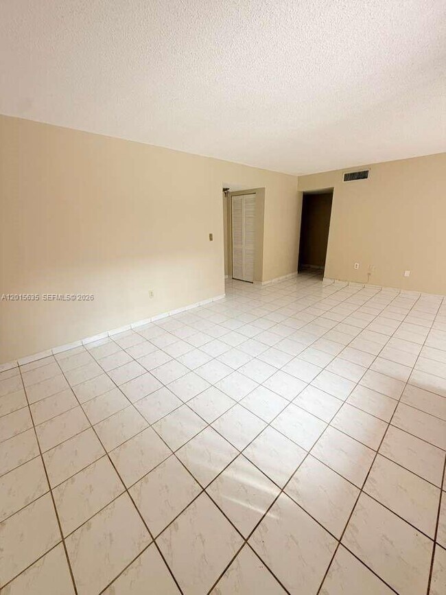 Photo - 445 W Park Dr Unit 106-4