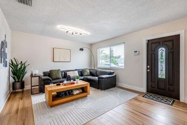 Photo - 4317 Applecrest Dr