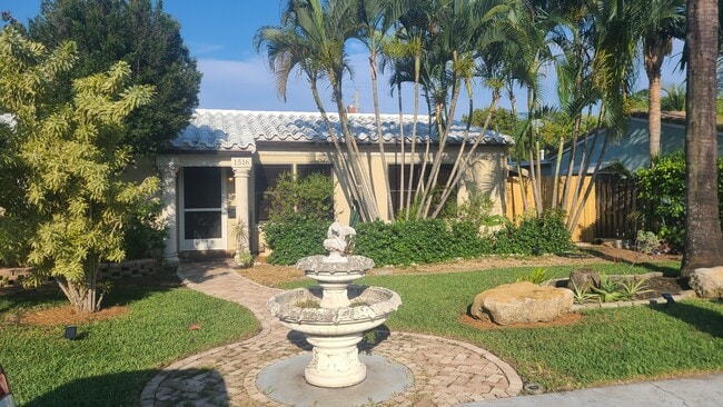 Building Photo - 1516 NE 17th Ave