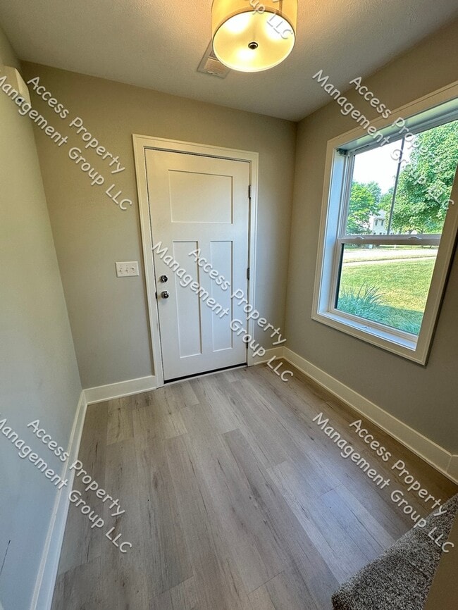 New Breton Village Area Condo 2 Bedroom 2.... House Rental in Grand