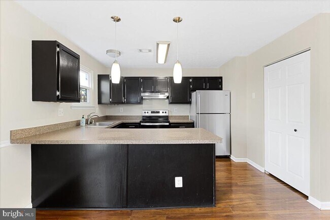 Photo - 316 Rambling Ridge Ct