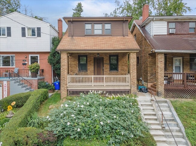 Building Photo - 3033 Brentwood Ave