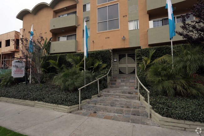 Photo - 1179 Crenshaw Blvd