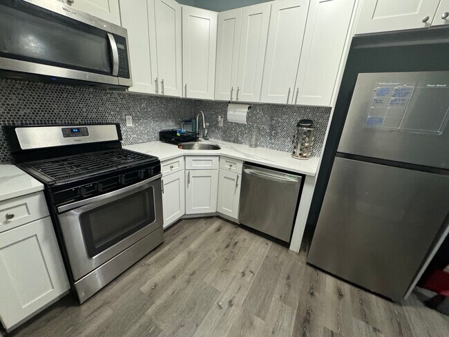 Photo - 290 Ogden St Unidad 3