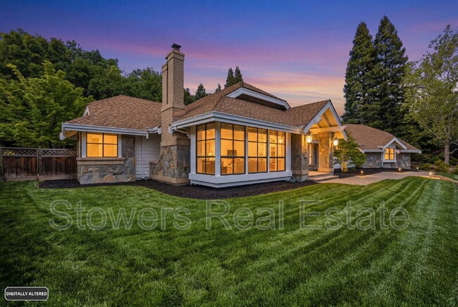 Photo - 618 Banister Ln