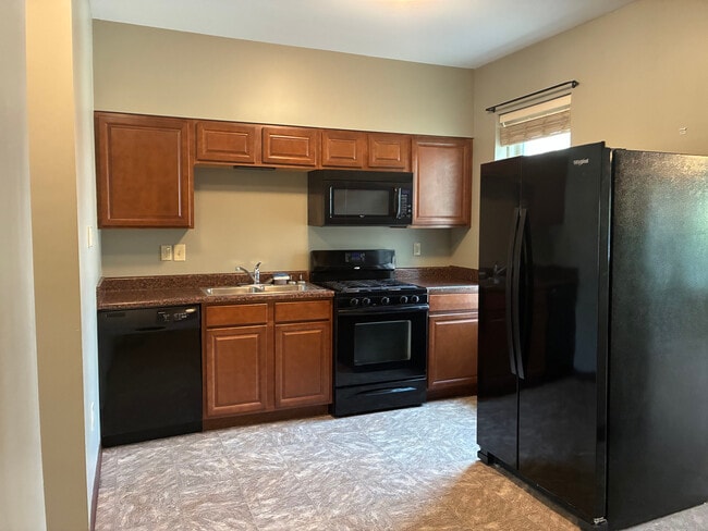 Photo - Washington Square Apartments