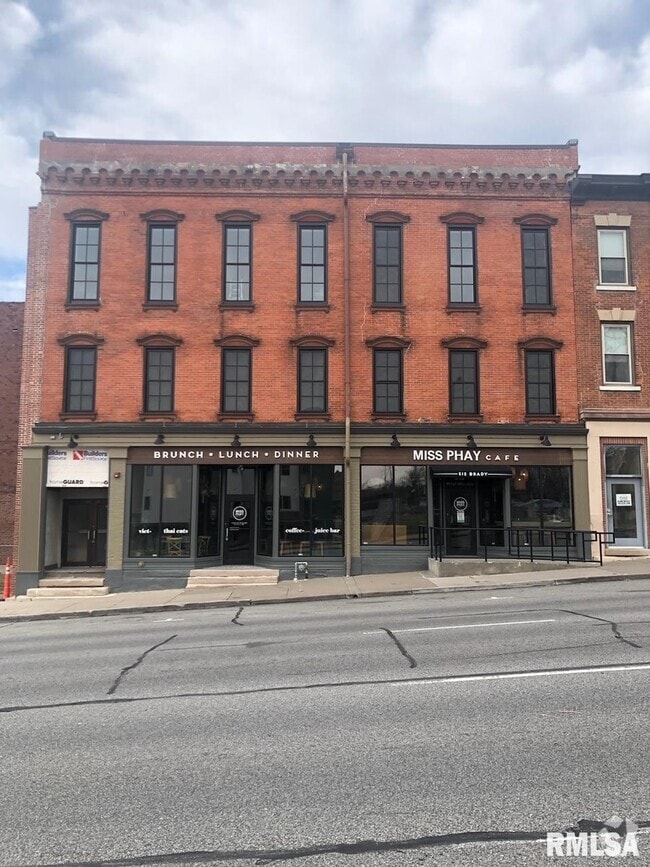 Building Photo - 508 Brady St Unit 203 Rental