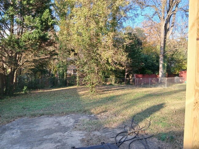 Photo - 1625 Mansfield St