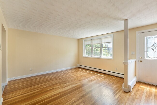 Photo - 15 Walnut St