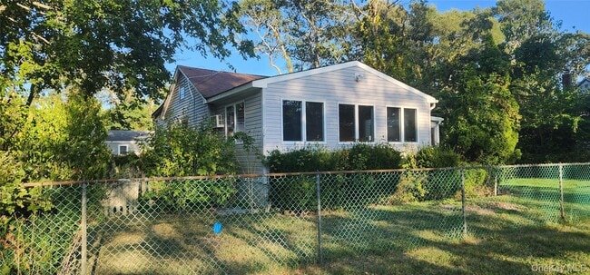 Building Photo - 177 Magnolia Dr