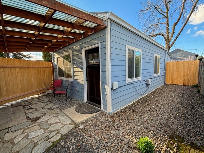 Photo - Charming 1-bedroom, 1-bathroom house