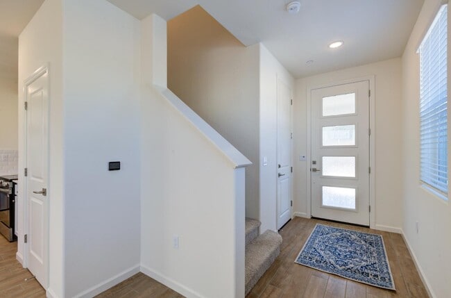Photo - 1527 Foxhill Ln