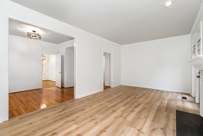 Photo - Newly Renovated 2-Bedroom Townhome in the Heart of Green Hills