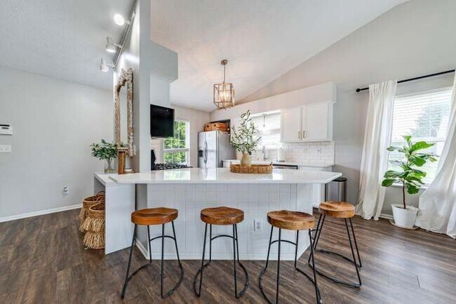 Photo - 8963 Newmills Ln