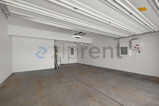 Photo - Unit