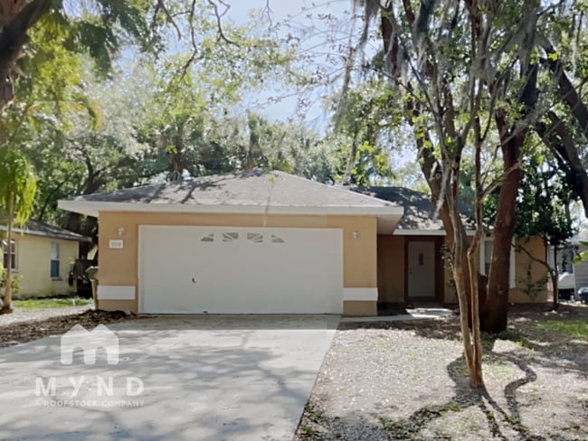 Building Photo - 908 Hubbel Rd