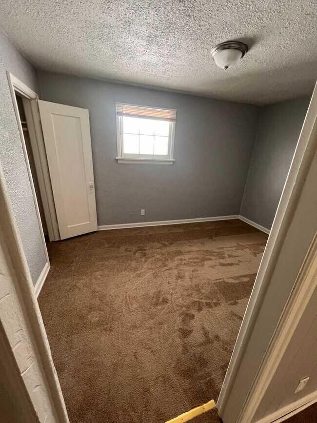 Photo - One bedroom - Midtown