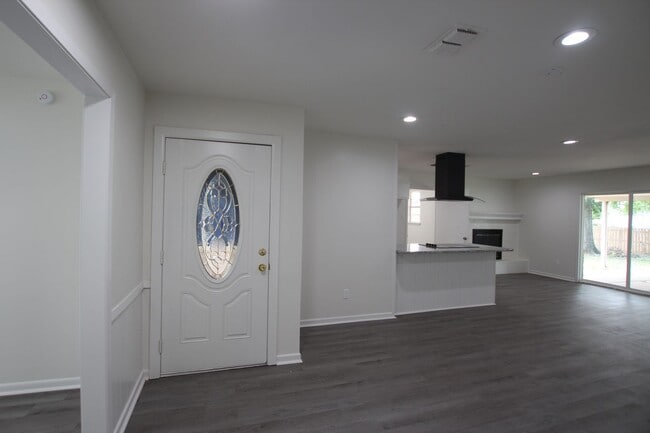 Photo - COMING SOON! 3 Bed 2 Bath Home in South Tyler! Tour Today!