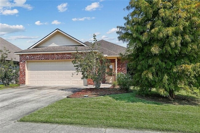 Building Photo - 4422 Bay View Dr