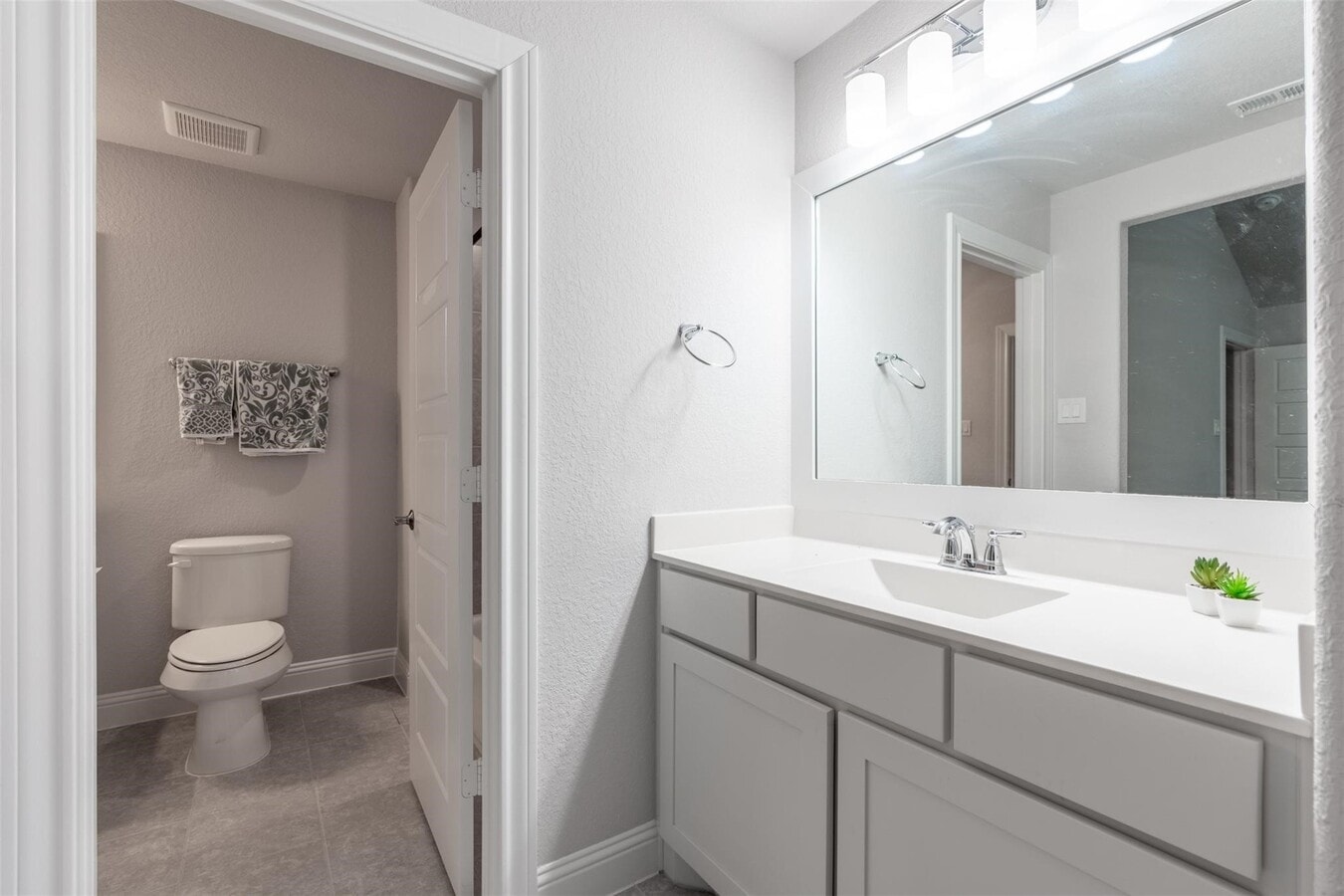 Photo - 16611 Highland Country Dr