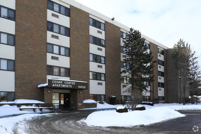 Cedar Center Apartments - Cedar Center Apartments