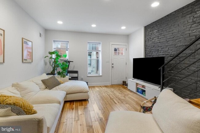 Photo - 2322 Wilder St