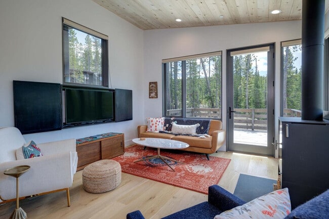 Photo - 15 Lakewood Dr Unit ID1255639P