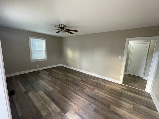 Photo - 514 Macon St S