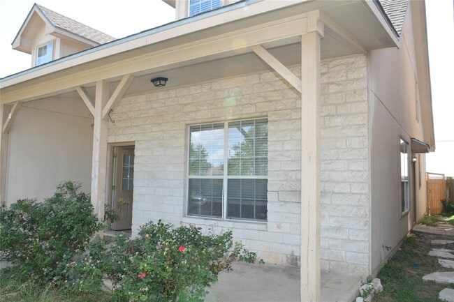 Photo - 112 Sandstone Dr
