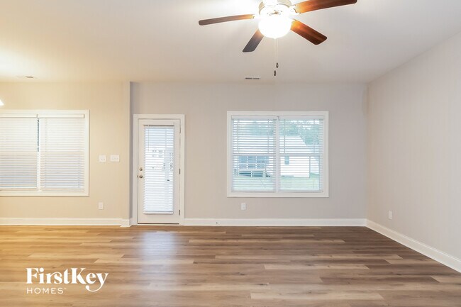 Photo - 116 Unique Pl