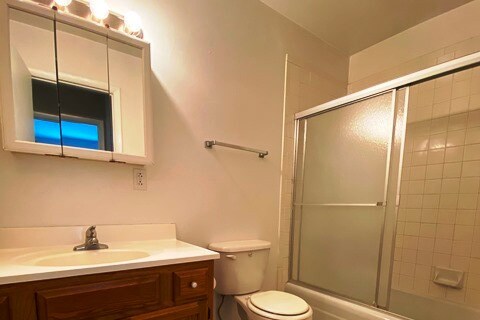 1006 Samantha St