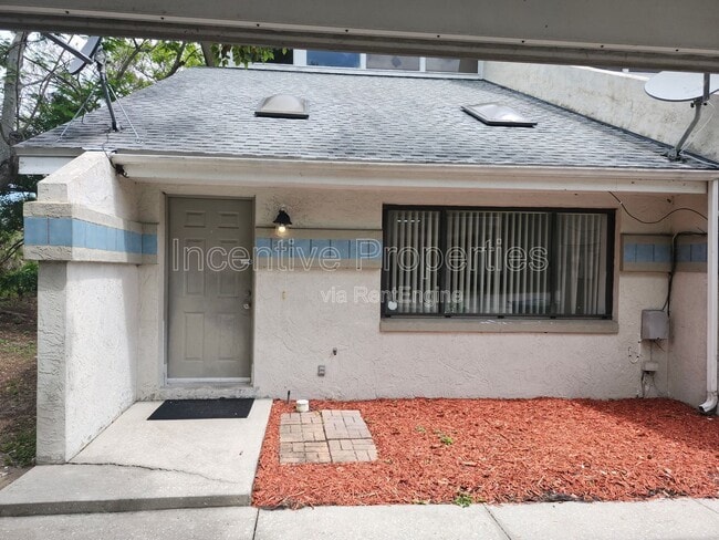 Photo - 310 Mayfair Pl SW