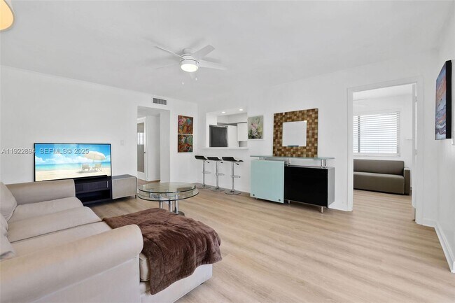 Photo - 1601 Bay Rd Unit 8