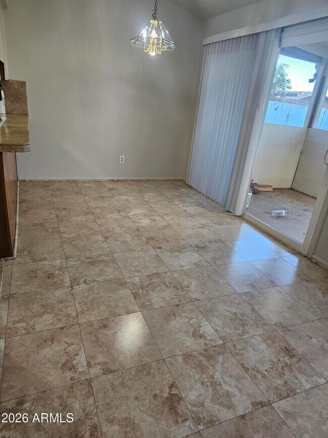 Photo - 587 E Charles Dr