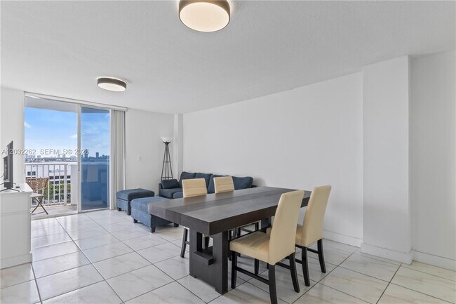 Photo - 7933 West Dr Unit 1025