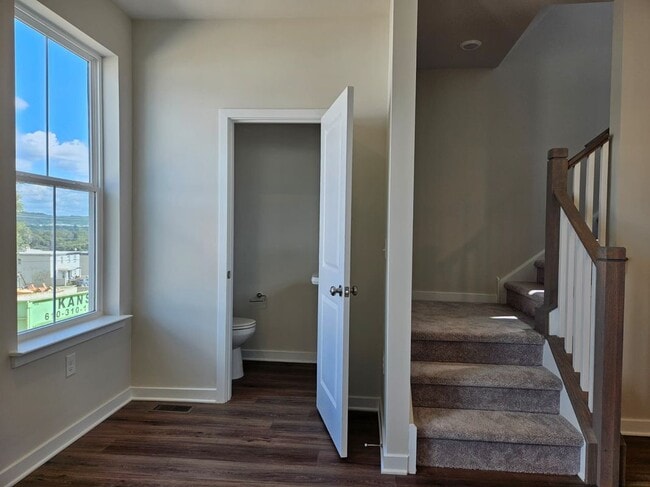 Photo - 112 Abramo Victor Dr