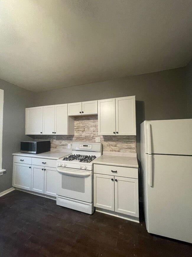 3567 N 13th St Unidad 3567 N 13th St (Lower)