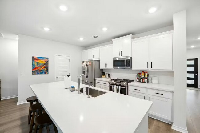 Photo - 4808 Plum Peach Bend