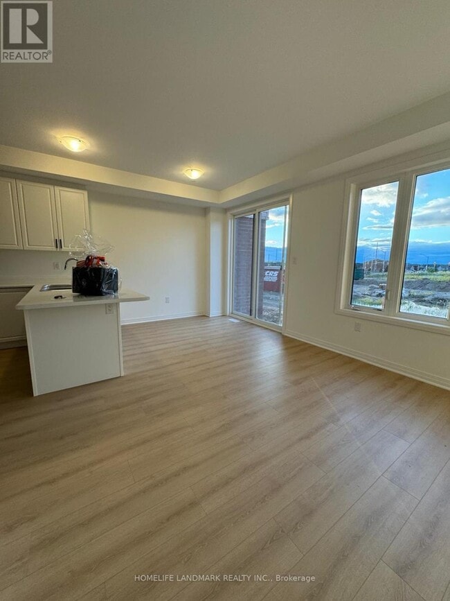 Photo - 75 Sagewood Ave