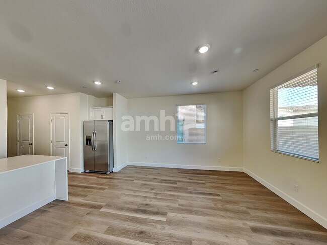 Photo - 266 Austin Bellerose Pl