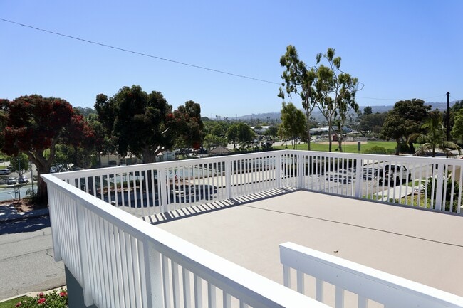 Photo - 719 S Juanita Ave