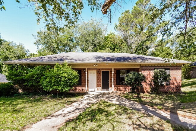 Building Photo - 320 Freeport Dr Rental