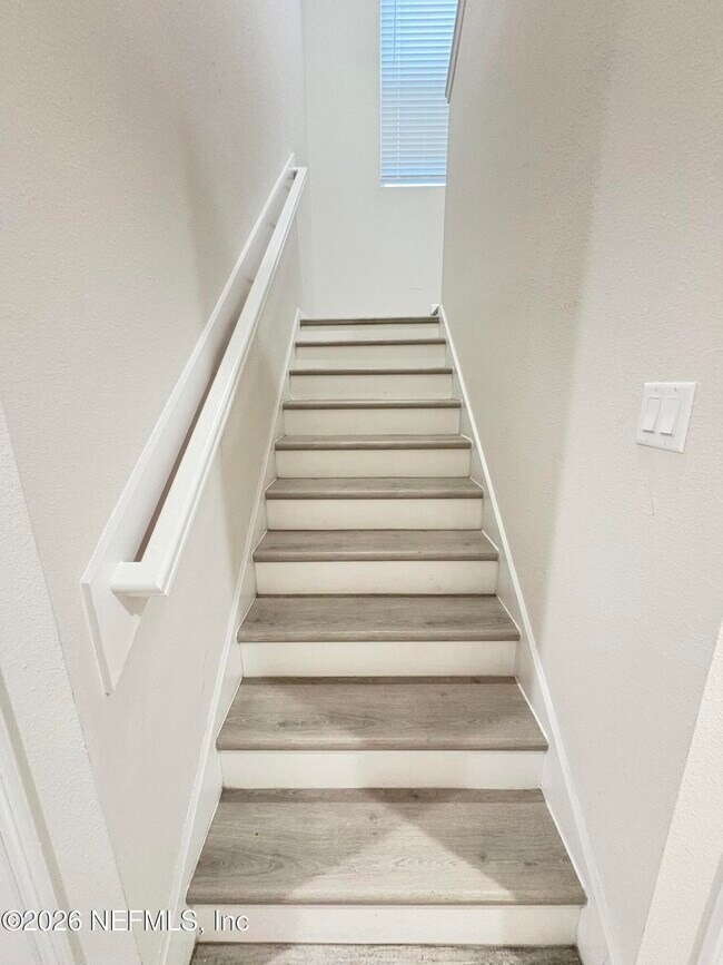 Photo - 838 5th Ave S