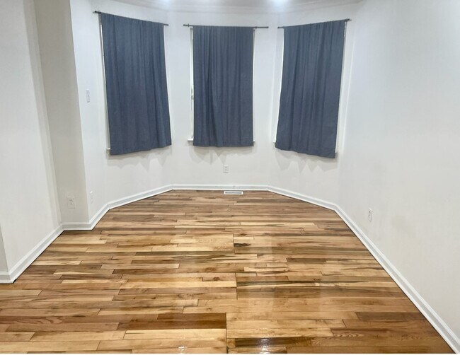 Photo - 752 N 40th St