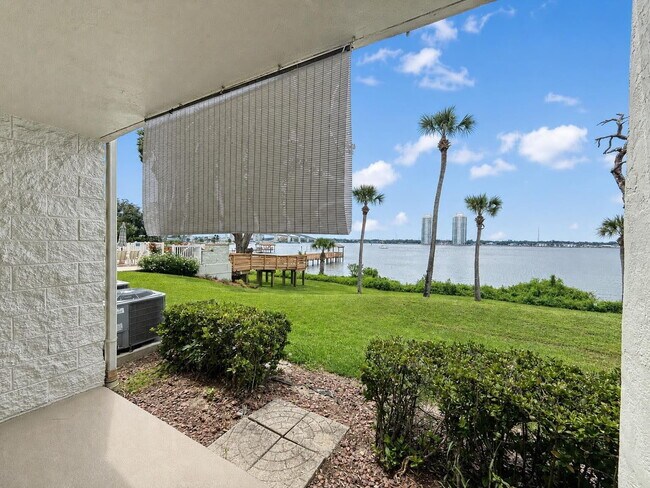 Photo - Beautiful 2 bedroom/2 bathroom on the river Unit 106