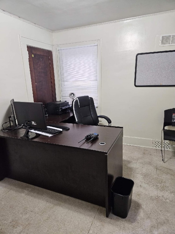 Photo - 3730 Erie St