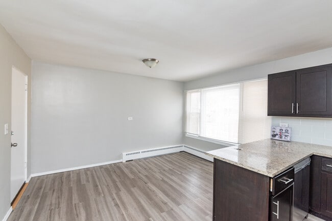 Photo - 3058 N Kostner Ave Unit 2W