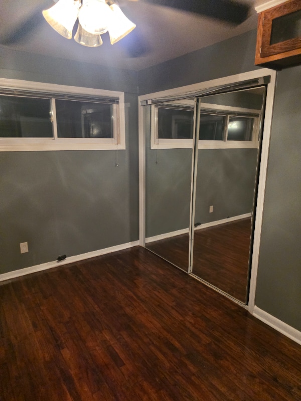 Photo - 528 Camrose Dr