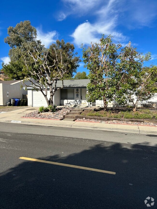 Building Photo - MOVE-IN SPECIAL Poway 3 Br 2 ba - Central ... Rental